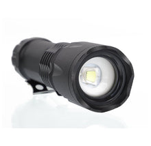 Load image into Gallery viewer, 2000 Lumen Tactical Zooming Flashlight Set