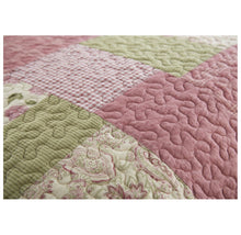 Load image into Gallery viewer, Donna Sharp Bashful Rose King 3-Piece Cotton Quilt Set
