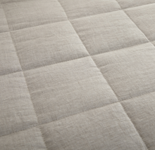 Load image into Gallery viewer, Donna Sharp Natural Linen 3-Piece Full/Queen Comforter Set
